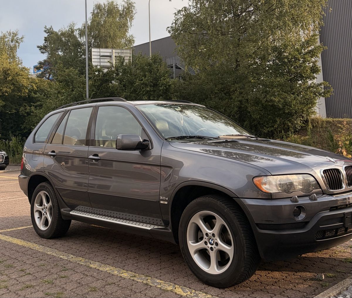 BMW Autos: BMW X5 e53 3.0d – D'occasion à Schaffhausen par pa.rlic