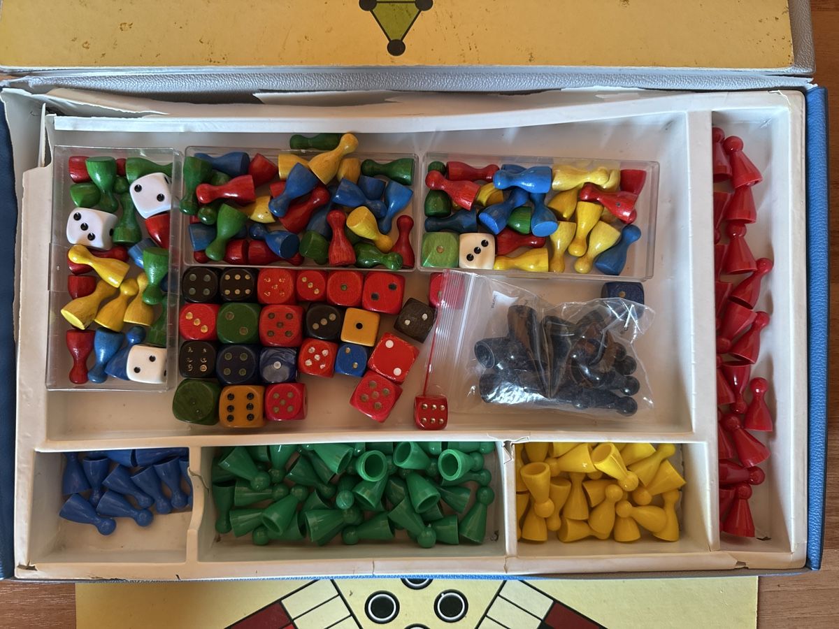 Spiele: 14 Spiele-Sammlung, div. Brettspiele Ersatzteile  – Defekt aus Wald AR von sar_x867 5