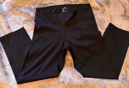 Nike Dri-Fit lange Capri Leggings Schwarz