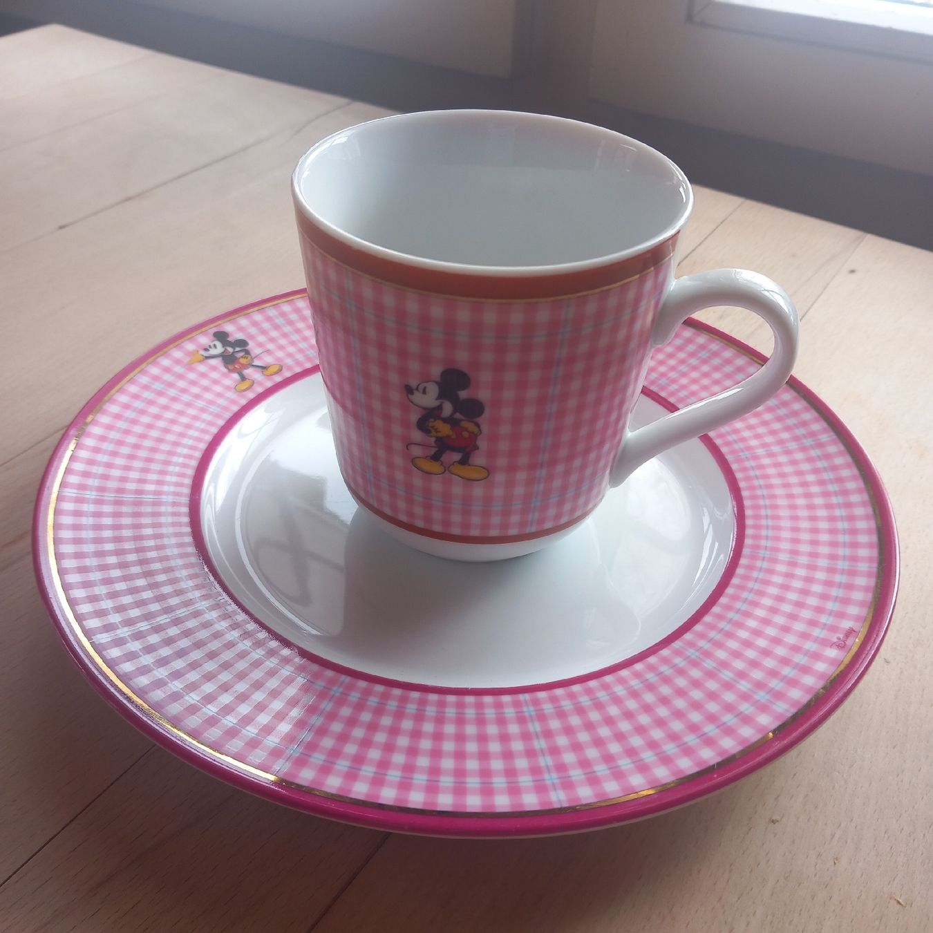 Disney Set di piatti: Kindertasse mit Teller - Best of Mickey. – Usato da Ebnat-Kappel venduto da blazzi