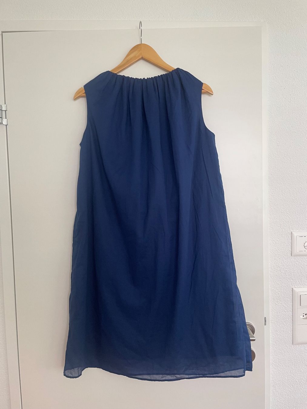Cos Vestiti: Kleid COS dunkelblau Grösse 36 – Usato da Buchs SG venduto da VintageHomeCH 1