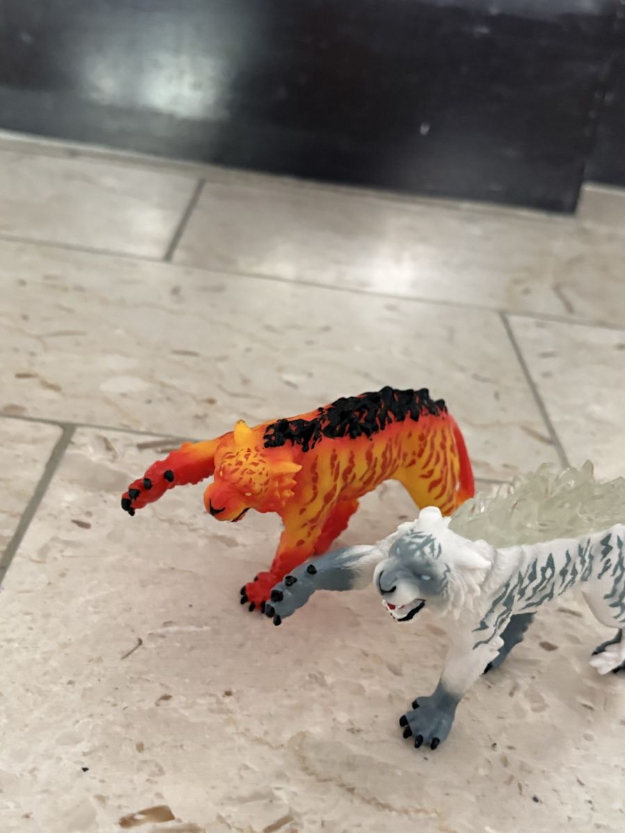 Schleich Figurines: Schleich Eldrador Lava- und Eistiger – D'occasion à Zürich par cmon.aleks