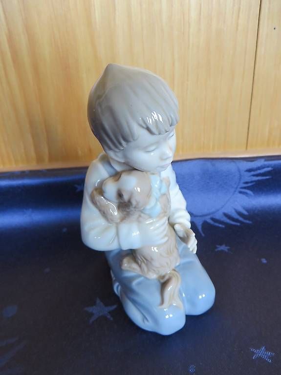 Lladro Figuren: Lladro Nao Daisa 1990 Figur,Knabe mit Hund – Gebraucht aus Langrickenbach von zwiebel03