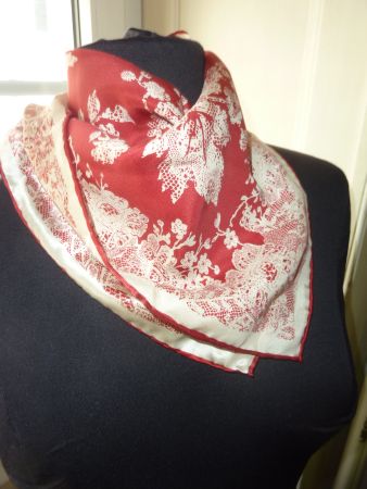 foulard rouge en soie marque CODELLO pour femme