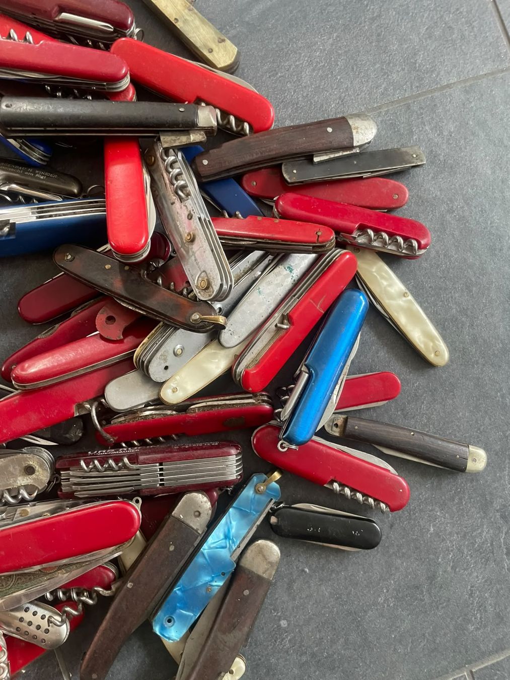 Victorinox Coltelli tascabile: Taschenmesser Lot – Usato da Unterlangenegg venduto da can_rf8g 2