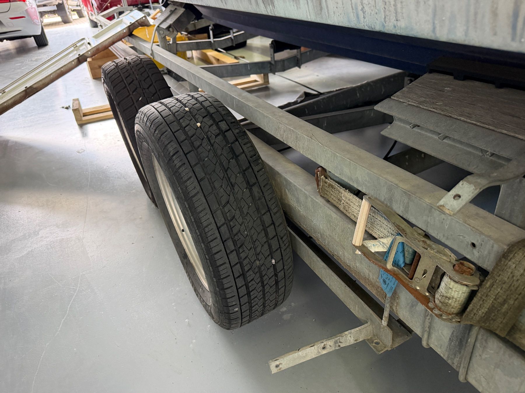Formula Boote: Motorboot Formula LS 242 Bastlerobjekt mit defektem Trailer – Defekt aus Wil ZH von mcr-trade 6