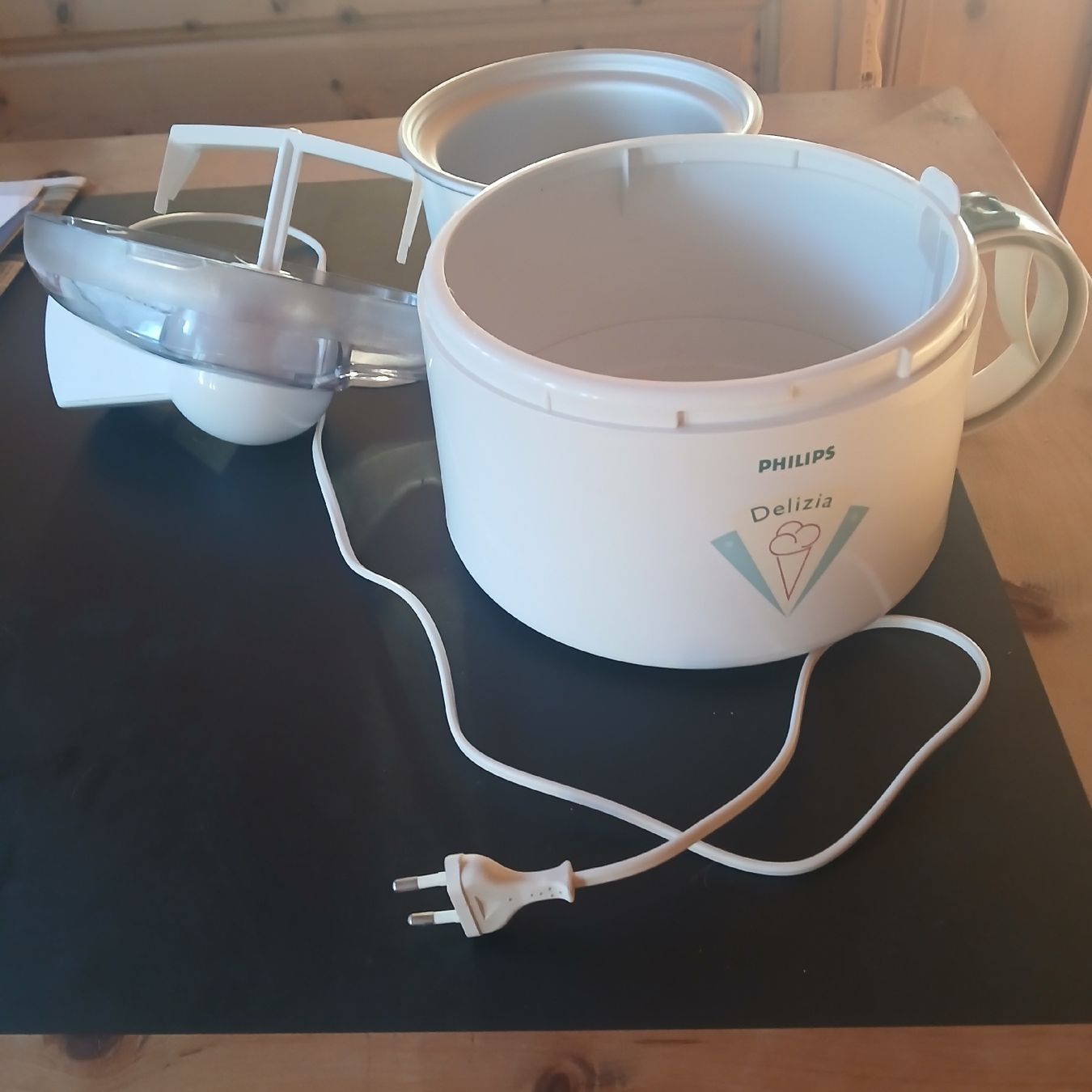 Philips Küchengeräte: Glacemaschine – Neu (gemäss Beschreibung) aus Lauenen b. Gstaad von Hubelbohren65 1