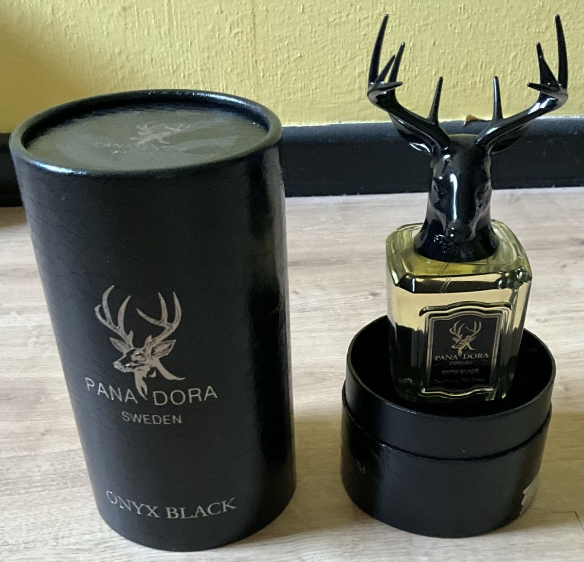 Pana Dora Parfum & Eau de Toilette: PANA DORA ONYX BLACK 100ML – Gebraucht aus hinterkappelen von nikonart