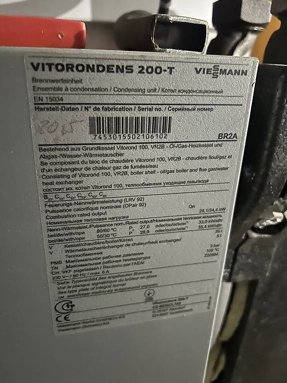 Viessmann Radiatori: Öl heizung Jg 15 – Usato da Stans venduto da Benzen 3