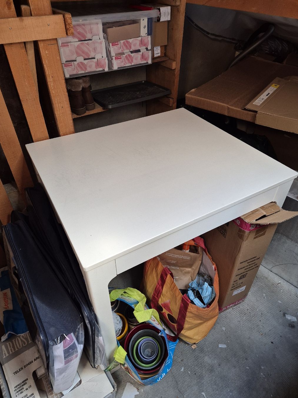 Ikea Tavoli: Table blanche – Usato da Les Hauts-Geneveys venduto da leo_5jl5 2