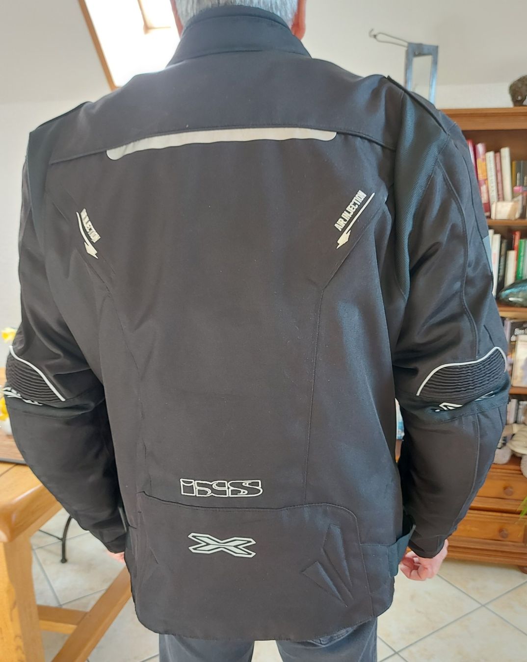 IXS Giacche: Veste  moto – Usato da La Chaux-de-Fonds venduto da babyfoot 1
