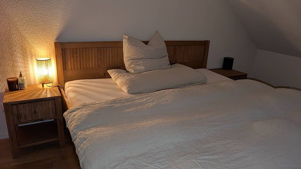 Betten: Schönes Doppelbett aus Holz in Eichenoptik – Gebraucht aus Aarau von Gulsi 2
