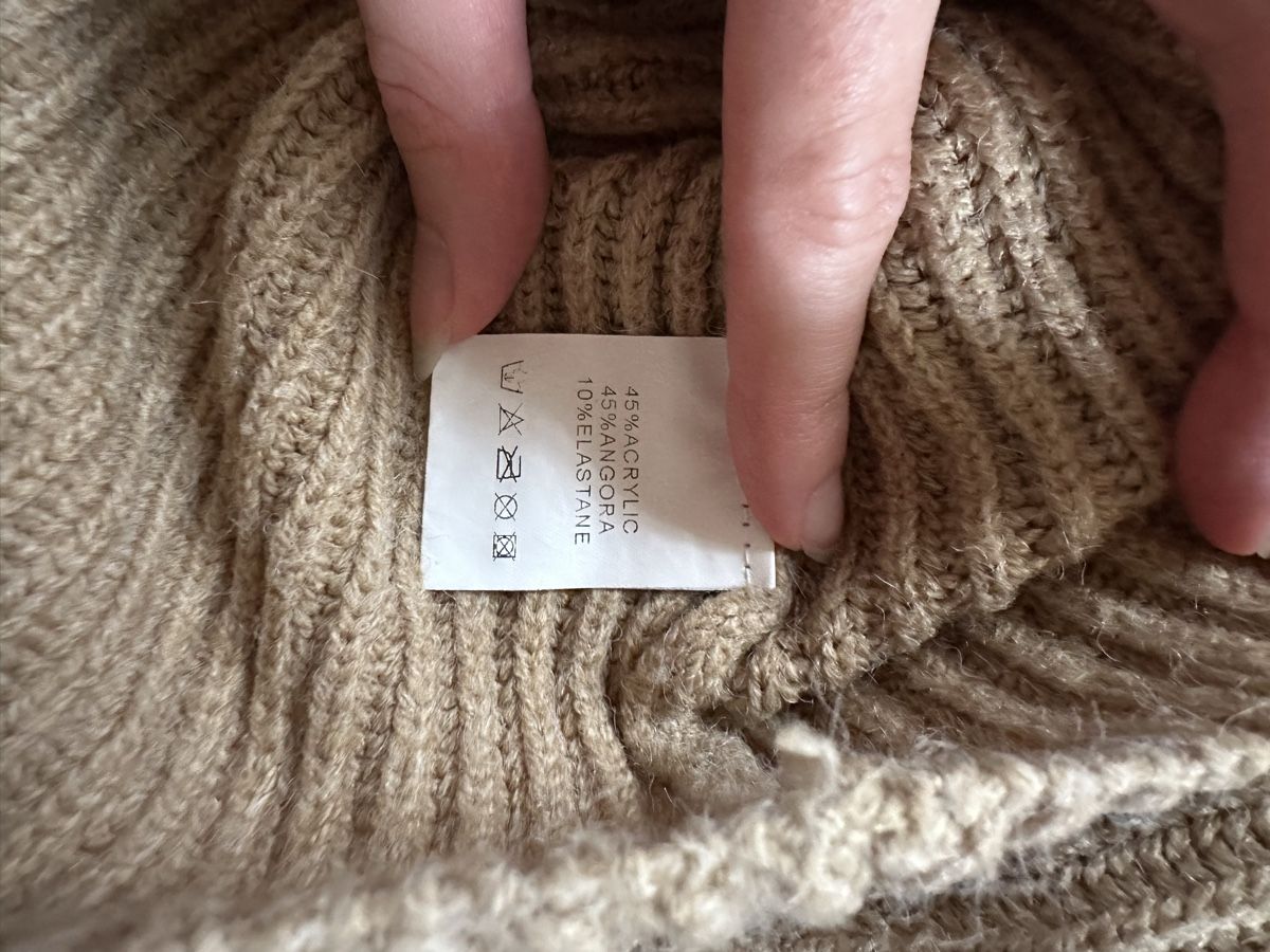 Pullover & Sweatshirts: Pullover Denise Babe Freshlions, beige, Grösse S/M – Neu (gemäss Beschreibung) aus Hergiswil NW von kaufe_at_kaufmann 7