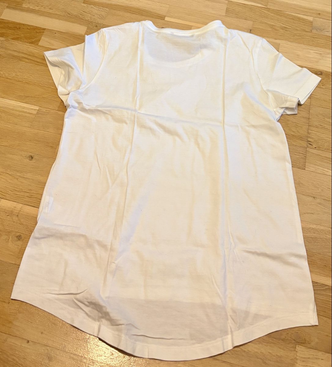 T-shirt: T-Shirt by mobaco cottons – Usato da Zürich venduto da stemiche 3