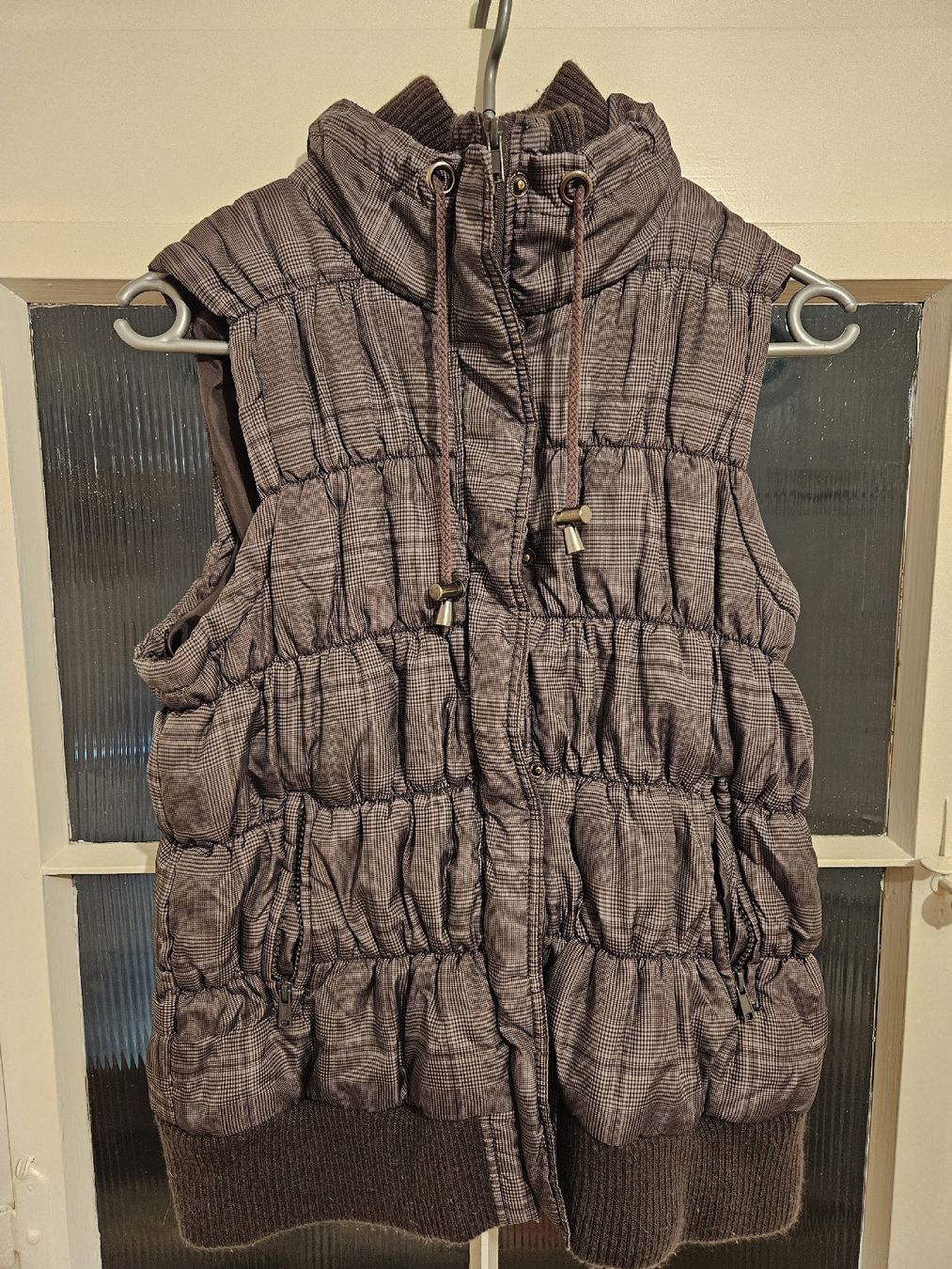 C&A Gilet & Giacche senza maniche: Damen Weste Gr.44 – Usato da Ennenda venduto da eel_ts7s