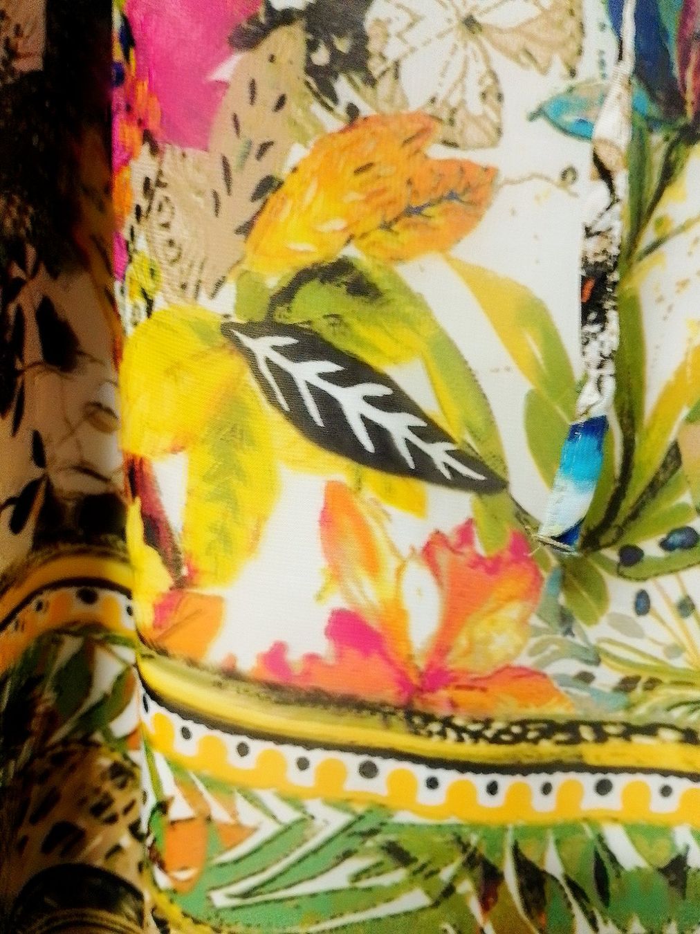 Blusen: Bluse mit Perlen – Gebraucht aus Luzern von GoSecond 2