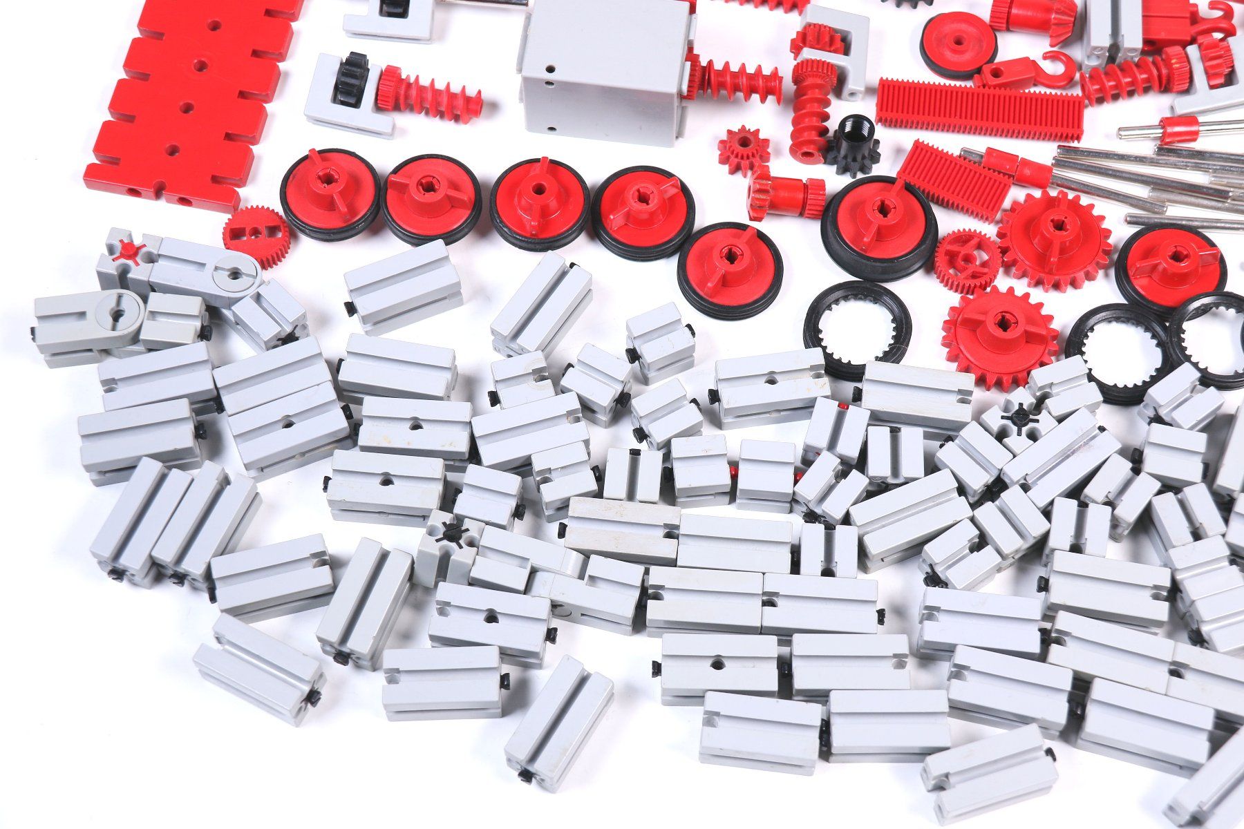 Fischer Kit di costruzioni: Grosse Menge Fischertechnik-Teile in Sortierbox mit Motor – Usato da Hettlingen venduto da Scholi99 4