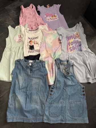 Kleiderpaket Mädchen 98/104; 110