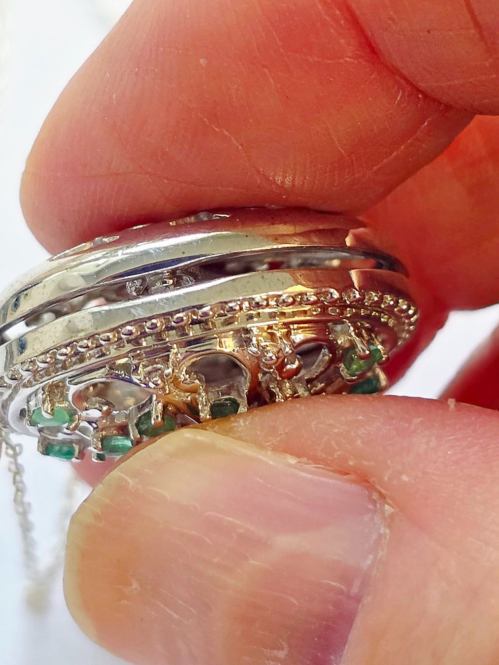 Anhänger: Medaillon Kette Silber mit Smaragden neu – Neu (gemäss Beschreibung) aus Zürich von ben_mn5h 5