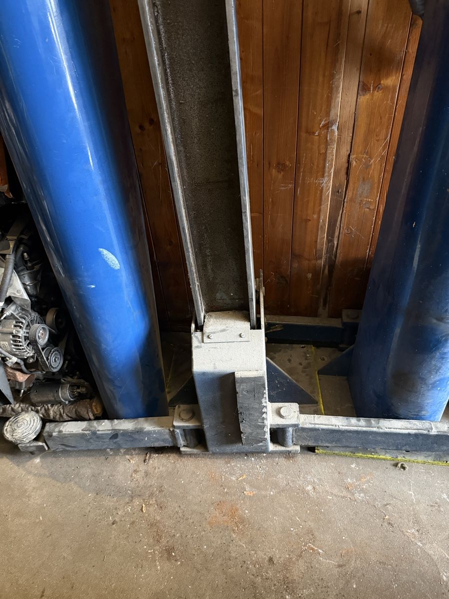 Piattaforme elevatrici & Crick:  Autolift Vilver Typ 2C 2 Tonnen gebraucht – Usato da Seon venduto da Calsonic78 4