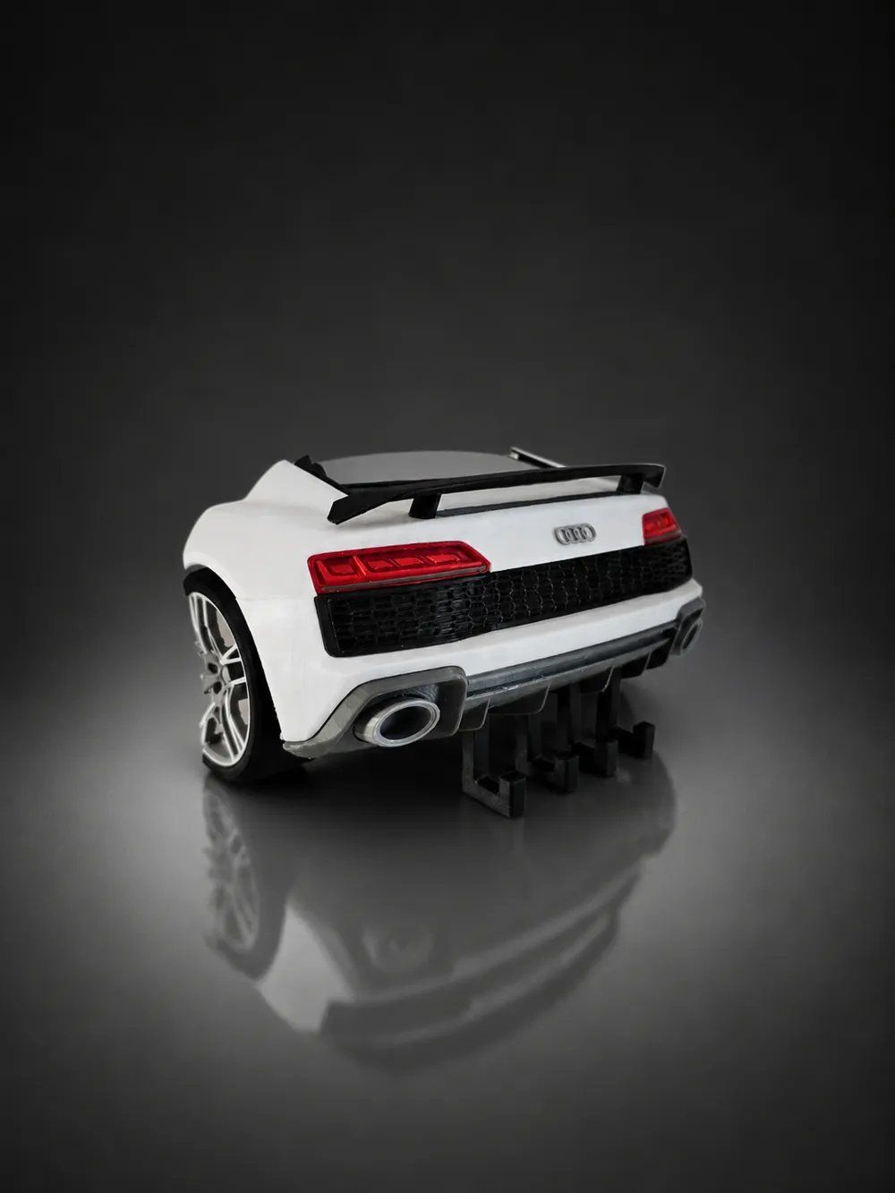 Fixations: Audi R8 Schlüsselhalter – Neuf (Voir description) à Niederweningen par Wellington3D 4