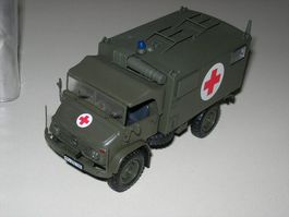 Mercedes-Benz 404 KRKW Bundeswehr * Minichamps 1:43