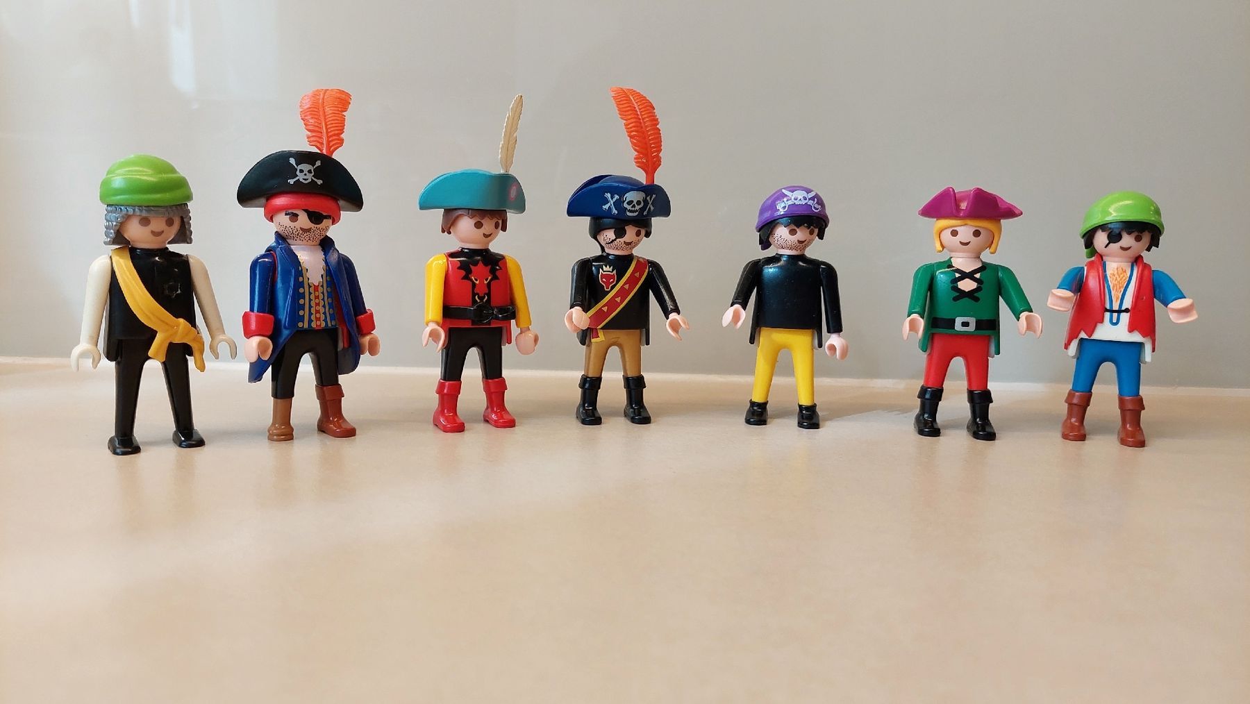 Playmobil Giocattoli: Playmobil Piratenbande – Usato da Wisen SO venduto da Shopoholiker