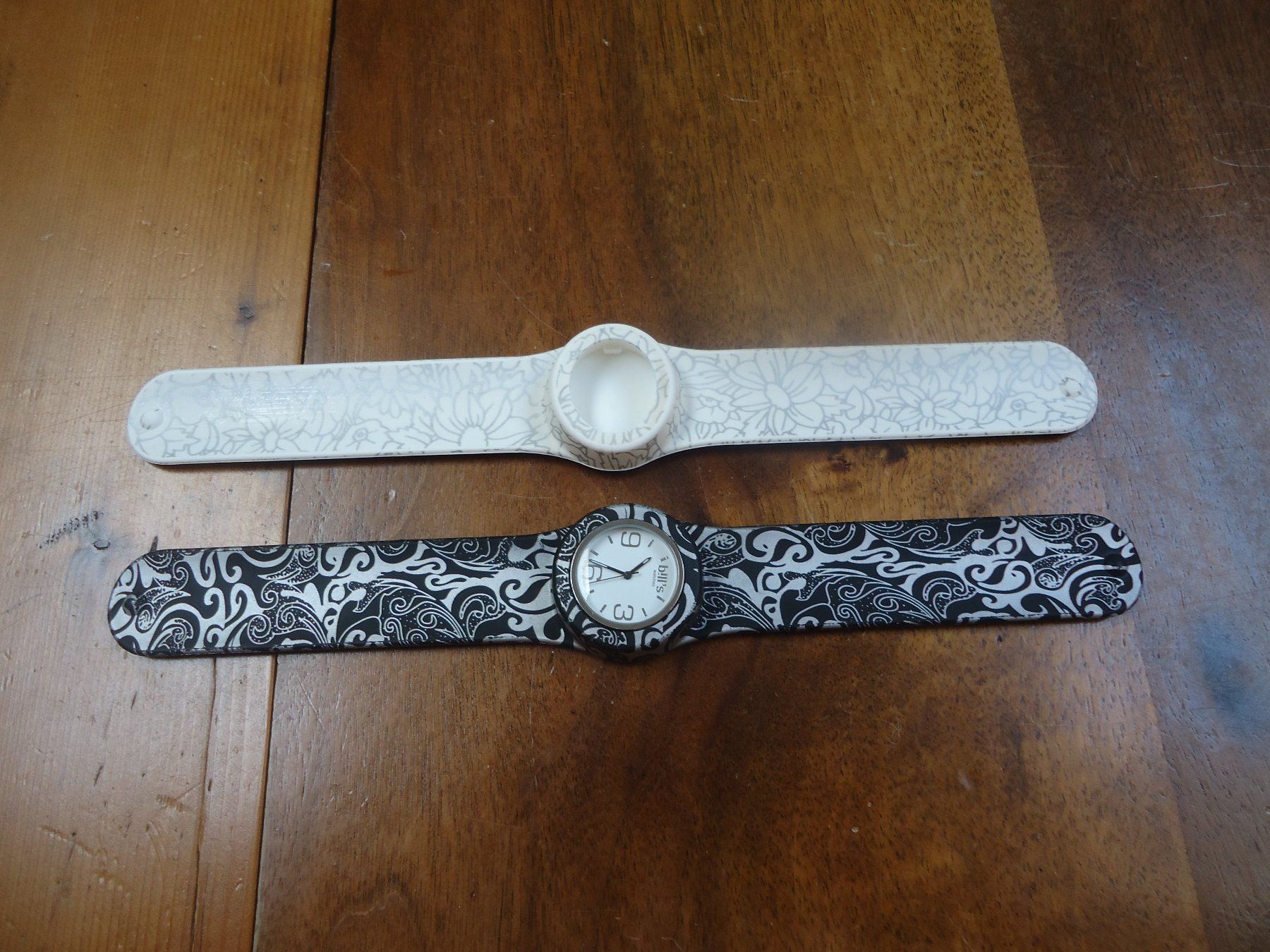 Orologi: Montre bill's avec 2 bracelets – Usato da Vessy venduto da mafabe 4