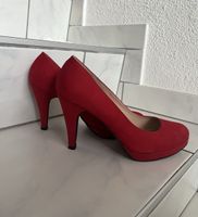 rote Pumps - Graceland
