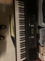 Keyboard Yamaha PSR-E343 schwarz gebrauchter Zustand