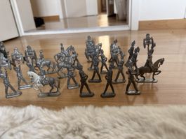 1kg Zinnfiguren, 23 Stück, Antik, Militär Figuren