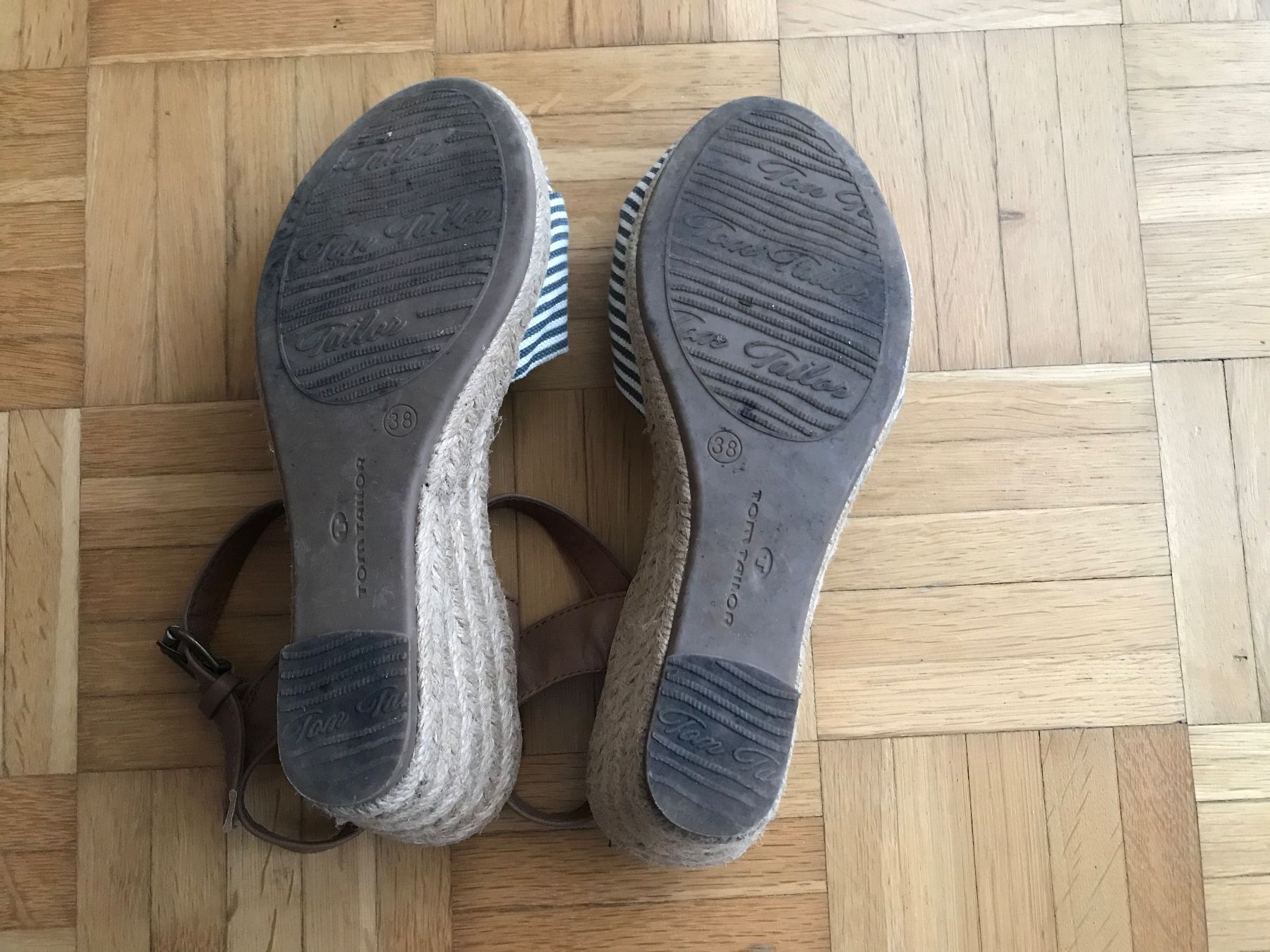 Tom Tailor Scarpe da donna: Sandalen von Tom Tailor Grösse 38 – Usato da Emmenbrücke venduto da Hathor123 7