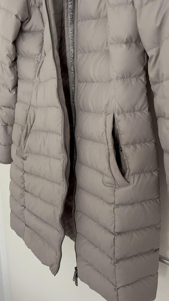 Tommy Hilfiger Giacche: Daunenjacke Tommy Hilfiger  Grösse L – Usato da Dulliken venduto da VaSha 2