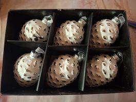 neu: 6 Weihnachtsbaumkugeln Tannenzapfen weiss 