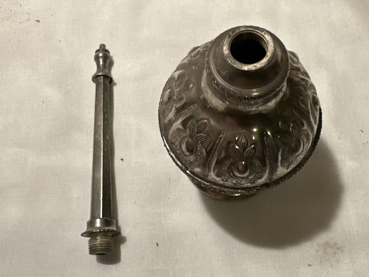 Bottiglie: Antiker Silberne Parfüm-Flasche , Orientalisch. – Usato da Zürich venduto da Chaeffeler 2