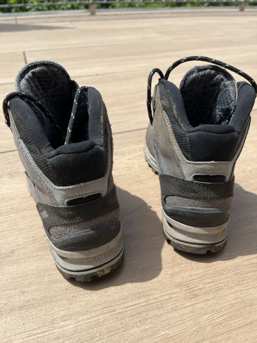 Meindl Scarpe da uomo: Meindl GoreTex Hiking Boots Size 39 - Perfect for Spring – Usato da Basel venduto da Corinna58 1