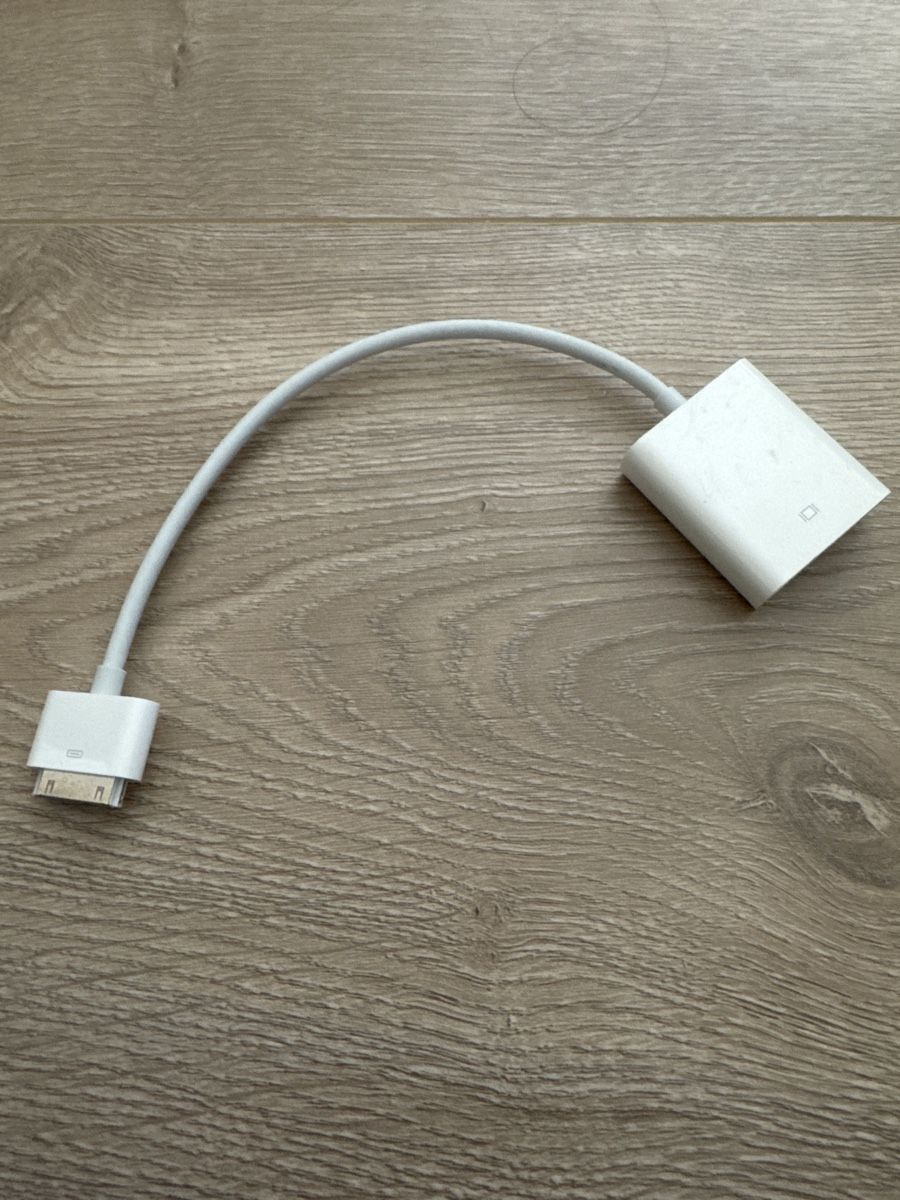 Apple Laufwerke & Adapter: Apple Adapter – Gebraucht aus Buttikon SZ von alf_g6sd