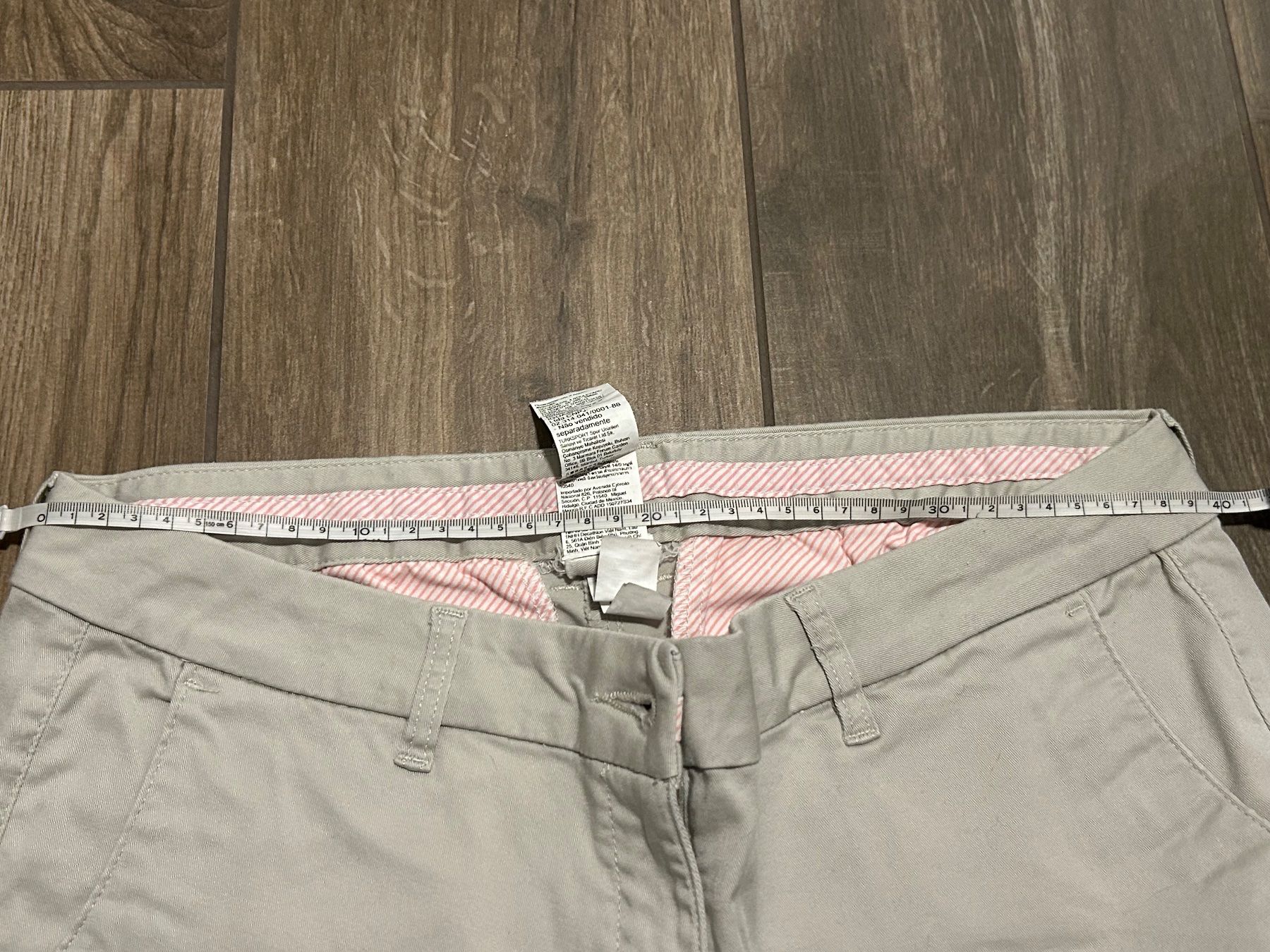 Decathlon Hosen: Pantaloni beige e blu, taglia L, dechatlon – Gebraucht aus Locarno von sca_8bh7 2