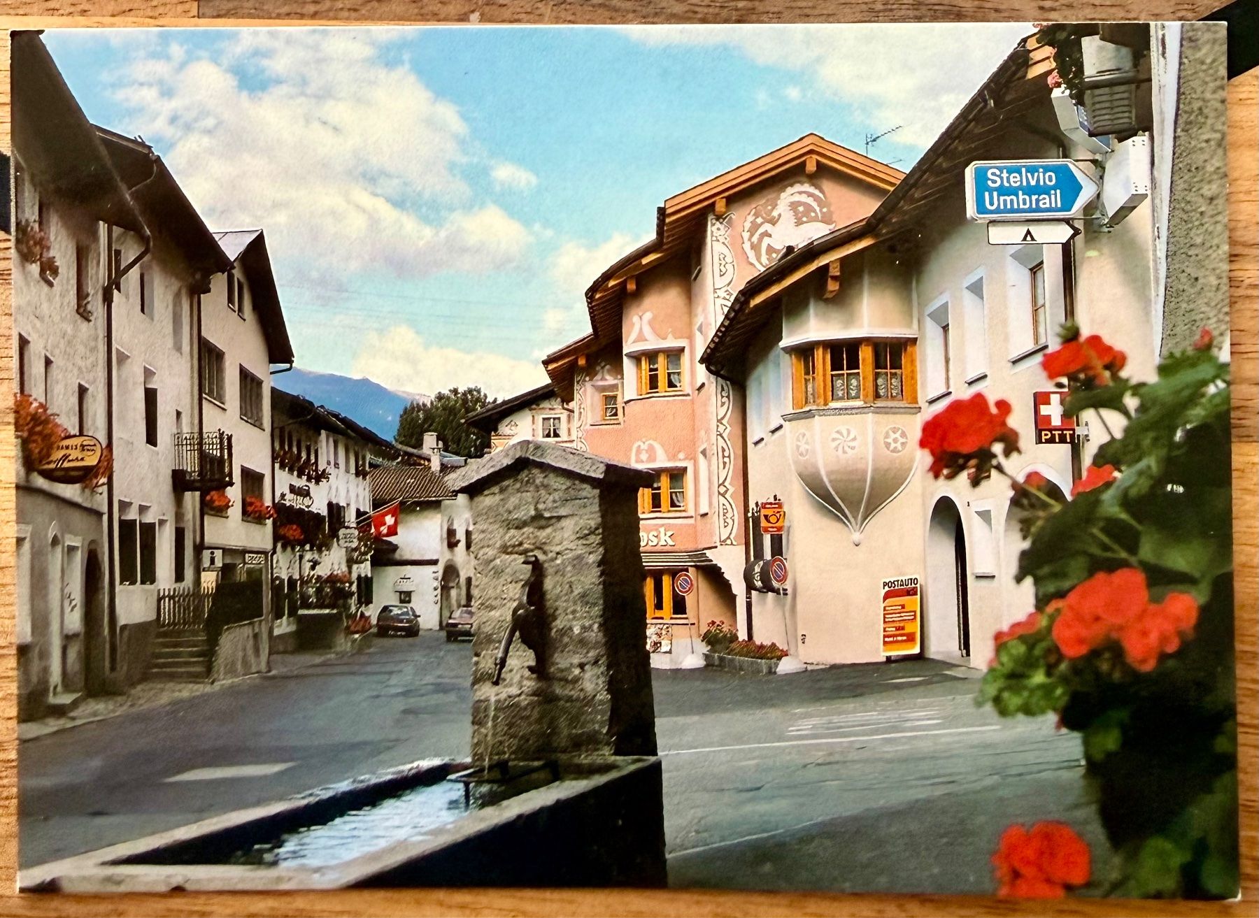 Cartoline postali: Sta. Maria - Val Müster - Dorfpartie – Usato da Lutry venduto da Ediego