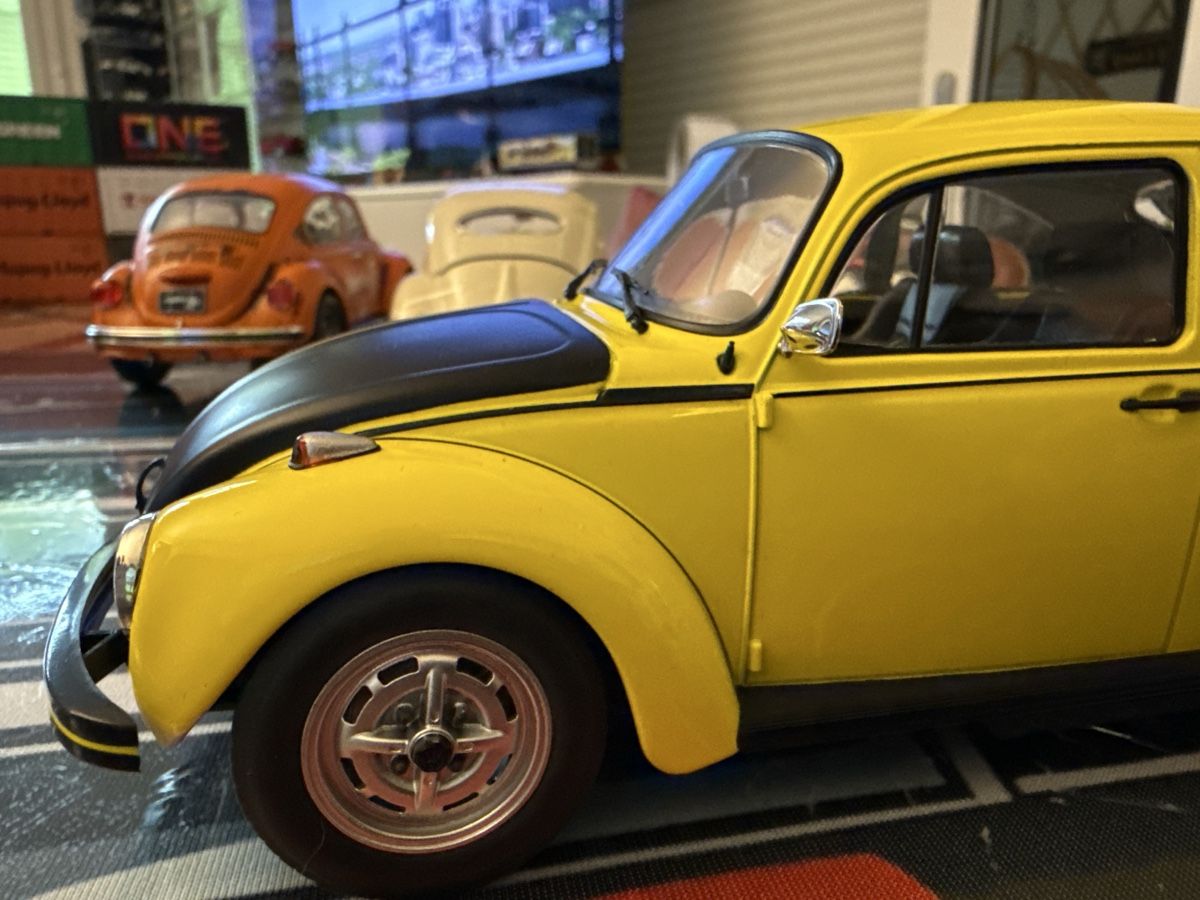 Volkswagen Modellini d'auto: VW Käfer 1303 1:18 – Nuovo (secondo la descrizione) da Basel venduto da Zomeg 2