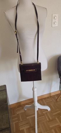 Bodenschatz Handtasche echt Leder Lila Kroko Optik 