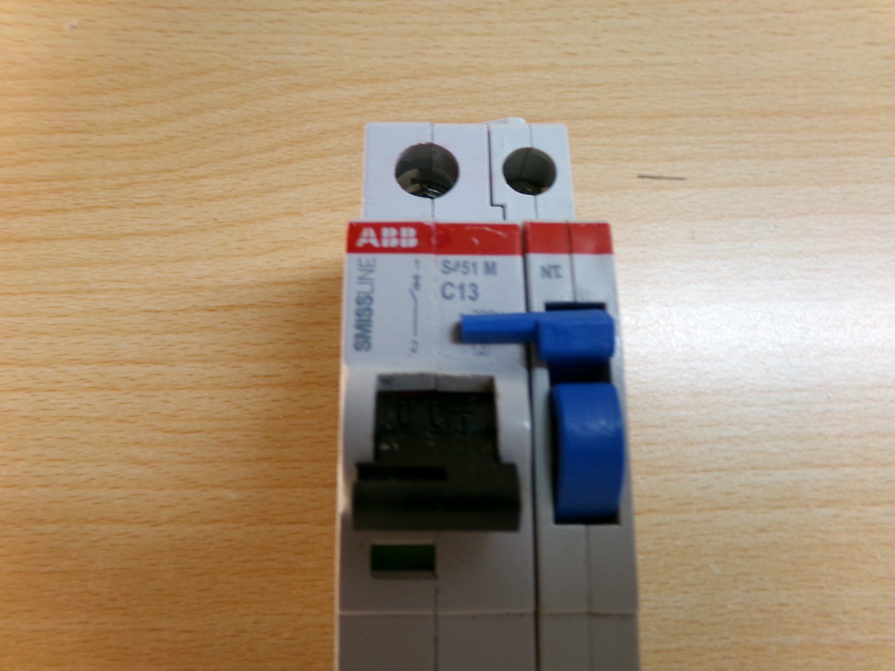 ABB Interruttori: LS C13 mit N-Trenner ABB-smissline – Usato da Hombrechtikon venduto da Maloev17 1
