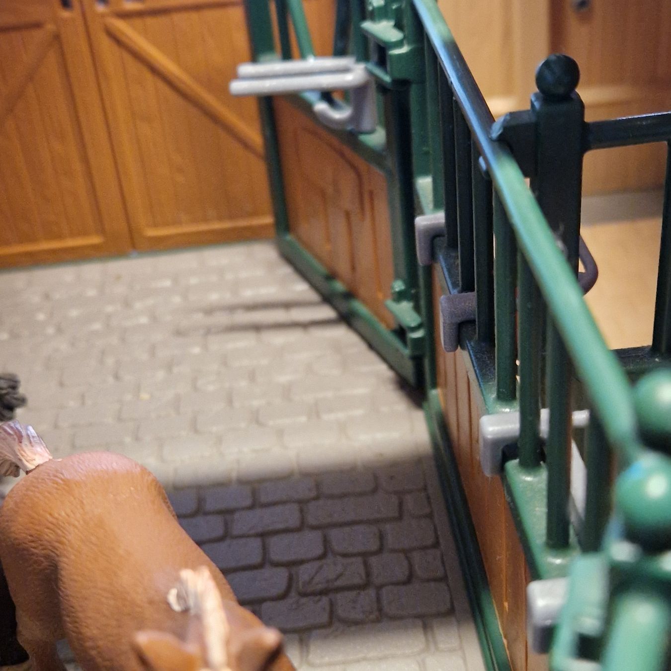 Schleich Giocattoli: Schleich Farmwelt Pferdestall mit Pferden – Usato da Gränichen venduto da sunchi07 8