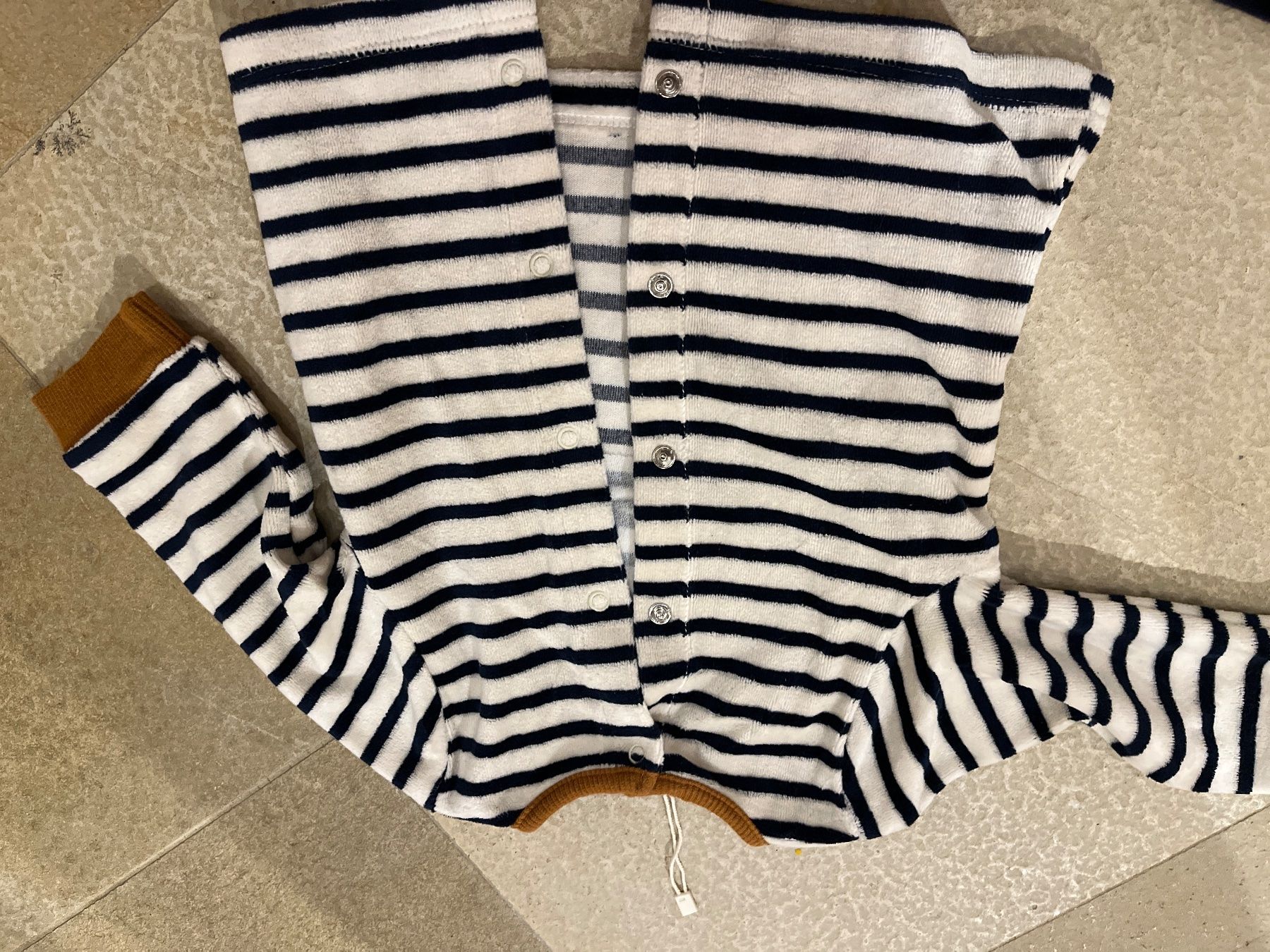Lotti & Set di vestiti: Ensemble bébé 71cm – Nuovo (secondo la descrizione) da Villars-Bramard venduto da dadesc 2