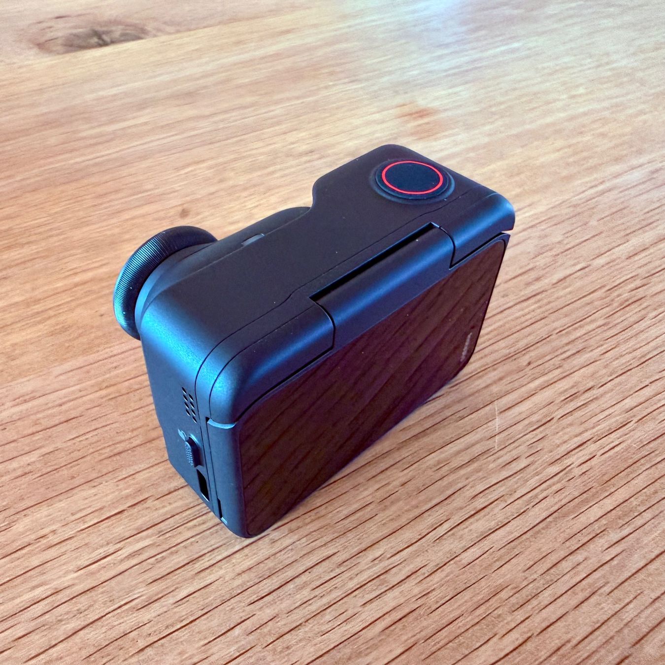 Insta360 Action Cam: Insta360 GO Ultra Creator Bundle, Schwarz – Neu (gemäss Beschreibung) aus Einsiedeln von __miichaaeel 3