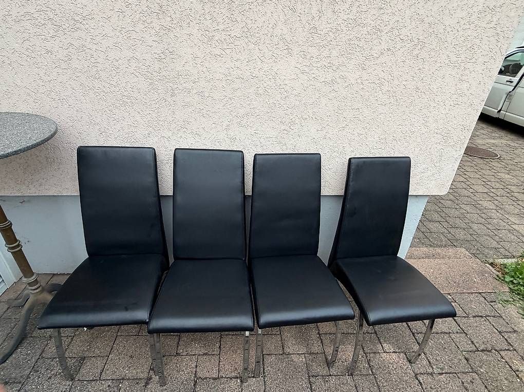 Sedie: 4 Stuhl  – Usato da Wil SG venduto da bar_j7h2