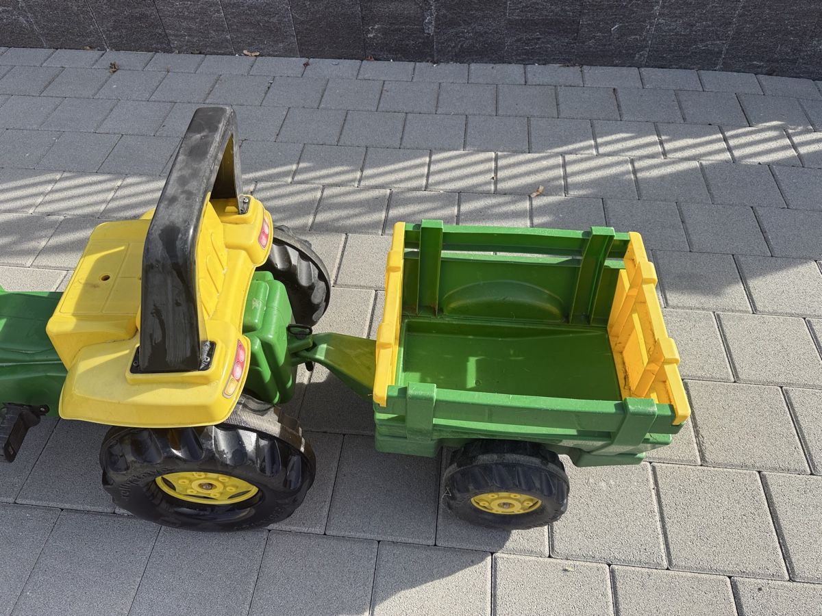 John Deere Veicoli per bambini: John Deere Traktor mit Anhänger – Usato da Hunzenschwil venduto da D2022R 2