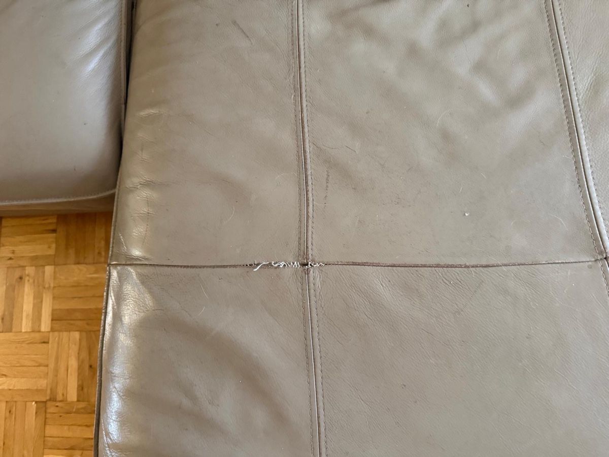 Ikea Sofas: GRATIS IKEA KIVIK SOFA – Gebraucht aus Reichenburg von joelle-jenni 1