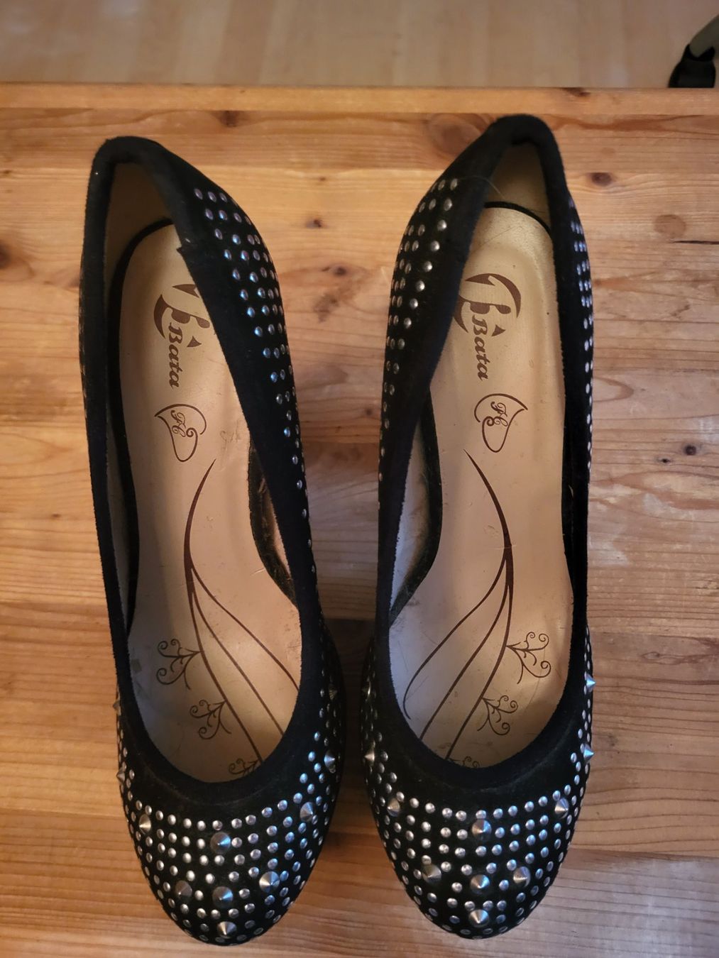 Scarpe da donna: Schwarze Highheels von Bata, Gr.38 – Nuovo (secondo la descrizione) da Guggisberg venduto da Aegertenlehn 1