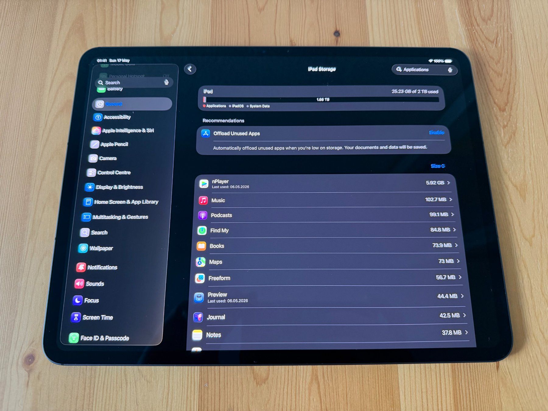 Apple Tablet PC: iPad Pro M4 13" 2TB 5G – Usato da Zürich venduto da pf_ 7